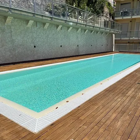 Апартаменты Oasi Del Relax, Piscina A 500 Mt Dal Mare Алассио