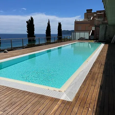 Oasi Del Relax, Piscina A 500 Mt Dal Mare Апартаменты Алассио
