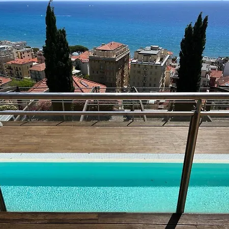 Oasi Del Relax, Piscina A 500 Mt Dal Mare Алассио
