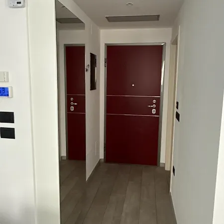 アパート Oasi Del Relax, Piscina A 500 Mt Dal Mare アラッシオ