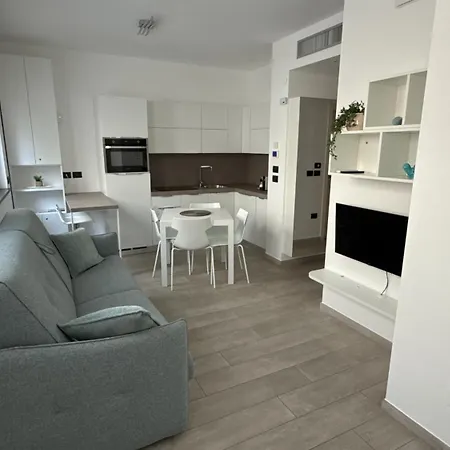 Oasi Del Relax, Piscina A 500 Mt Dal Mare * Алассио
