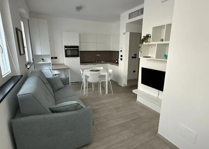 Oasi Del Relax, Piscina A 500 Mt Dal Mare * Αλάσιο